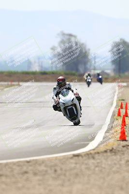 media/Jun-07-2025-TrackDaz (Sat) [[4413525952]]/C Group/240pm (Turn 9)/